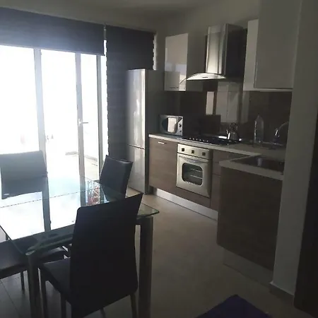 In Malta * 姆西达
